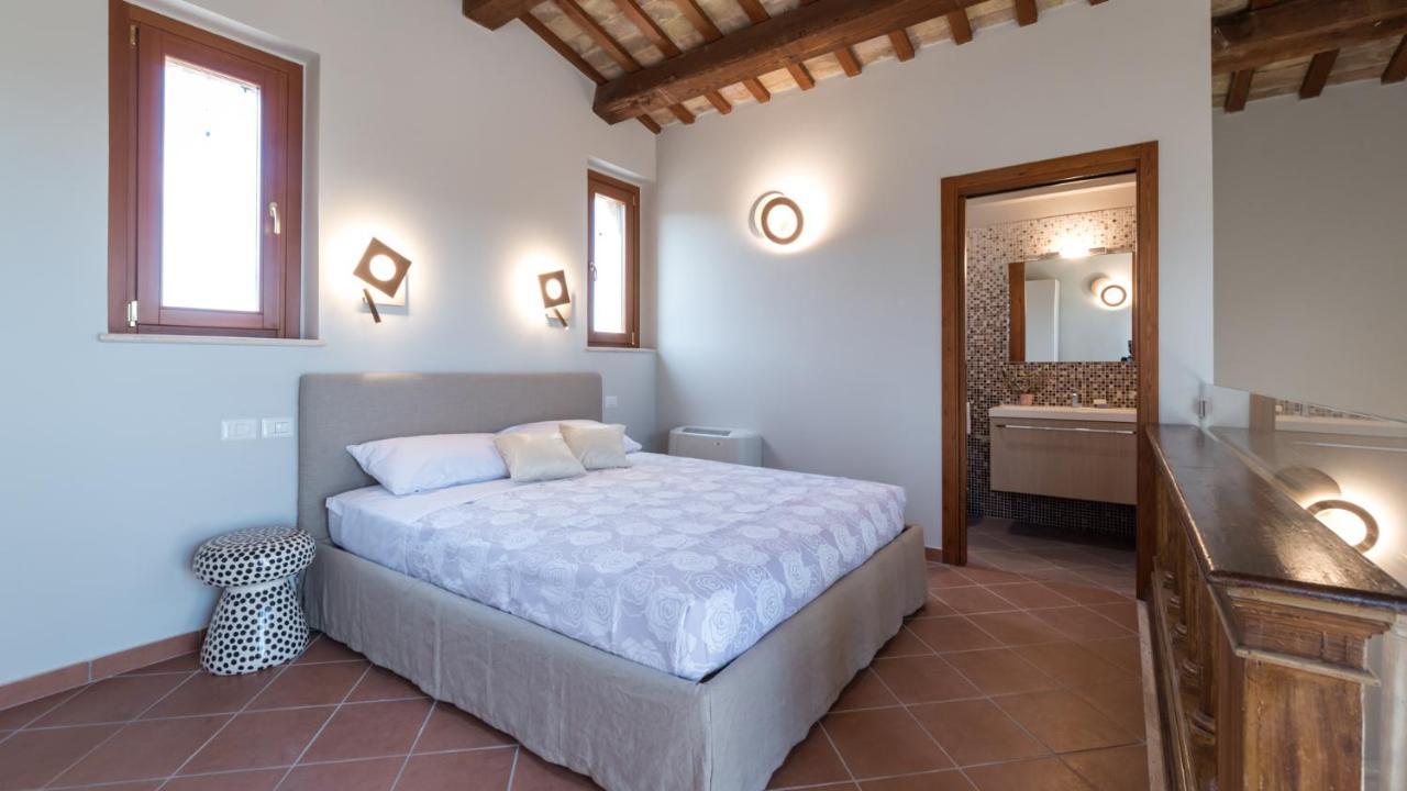 Borgo Da Monte 8, Emma Villas Monteprandone Exterior photo