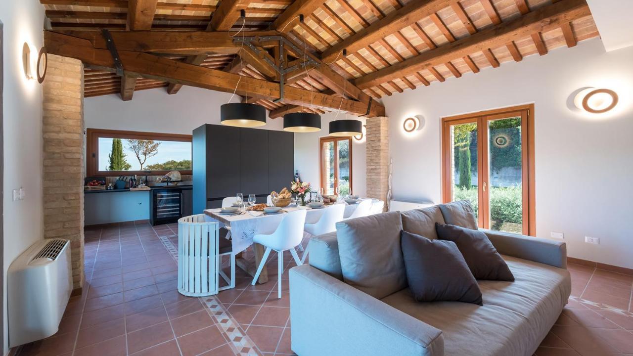 Borgo Da Monte 8, Emma Villas Monteprandone Exterior photo