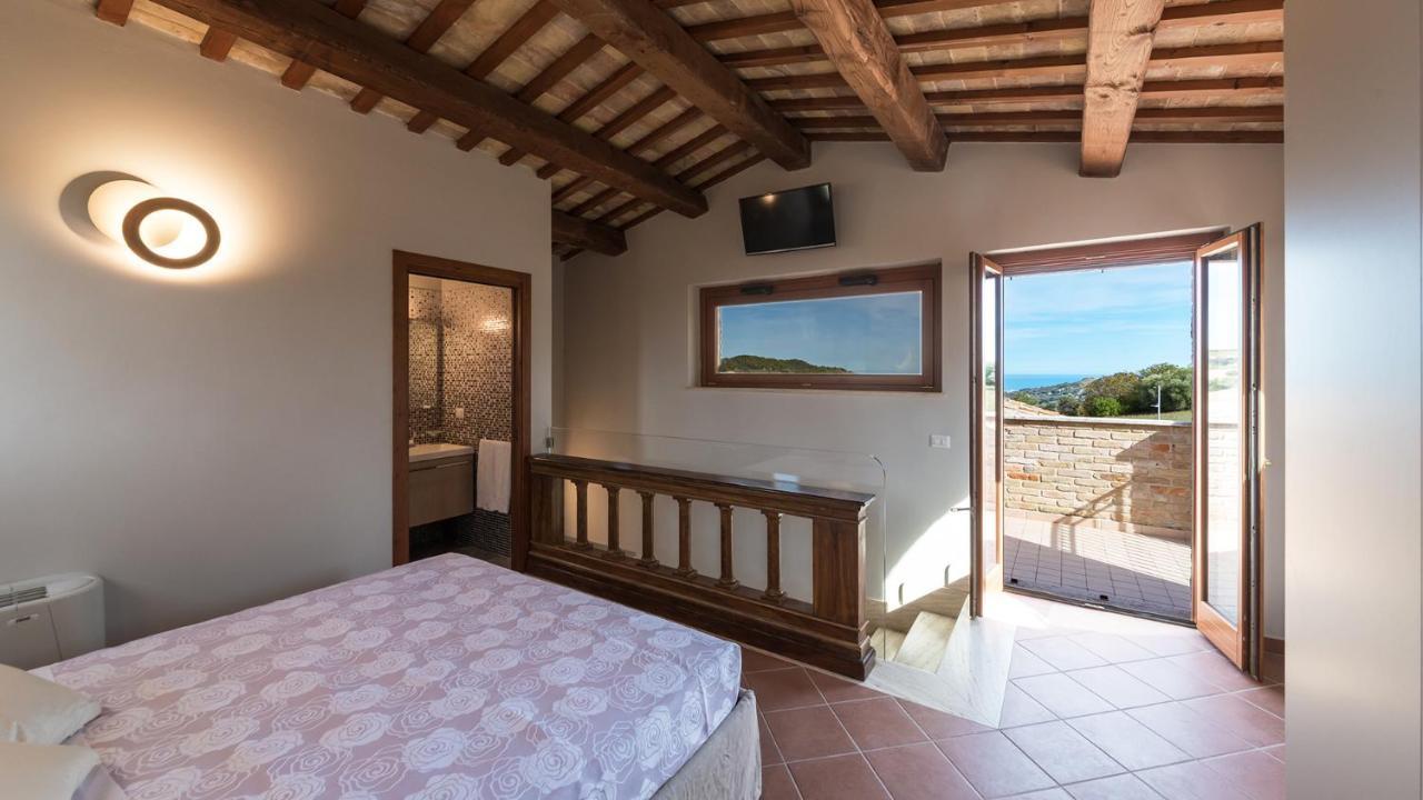 Borgo Da Monte 8, Emma Villas Monteprandone Exterior photo