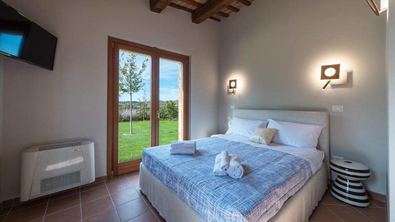 Borgo Da Monte 8, Emma Villas Monteprandone Exterior photo