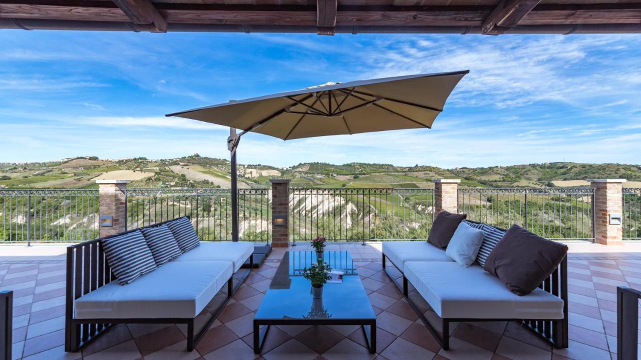 Borgo Da Monte 8, Emma Villas Monteprandone Exterior photo
