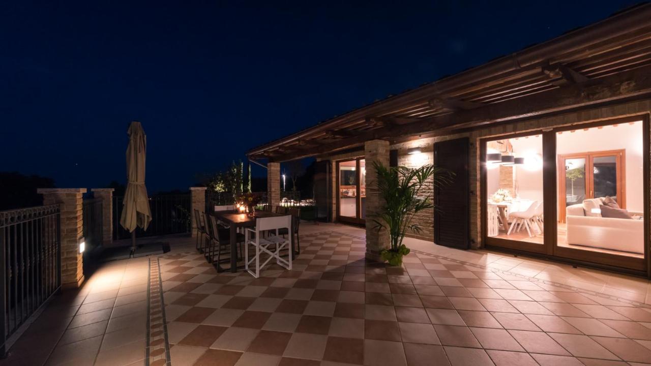 Borgo Da Monte 8, Emma Villas Monteprandone Exterior photo