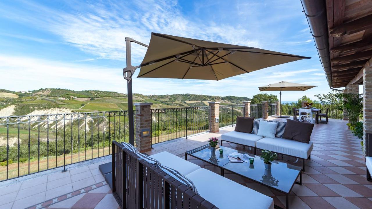 Borgo Da Monte 8, Emma Villas Monteprandone Exterior photo