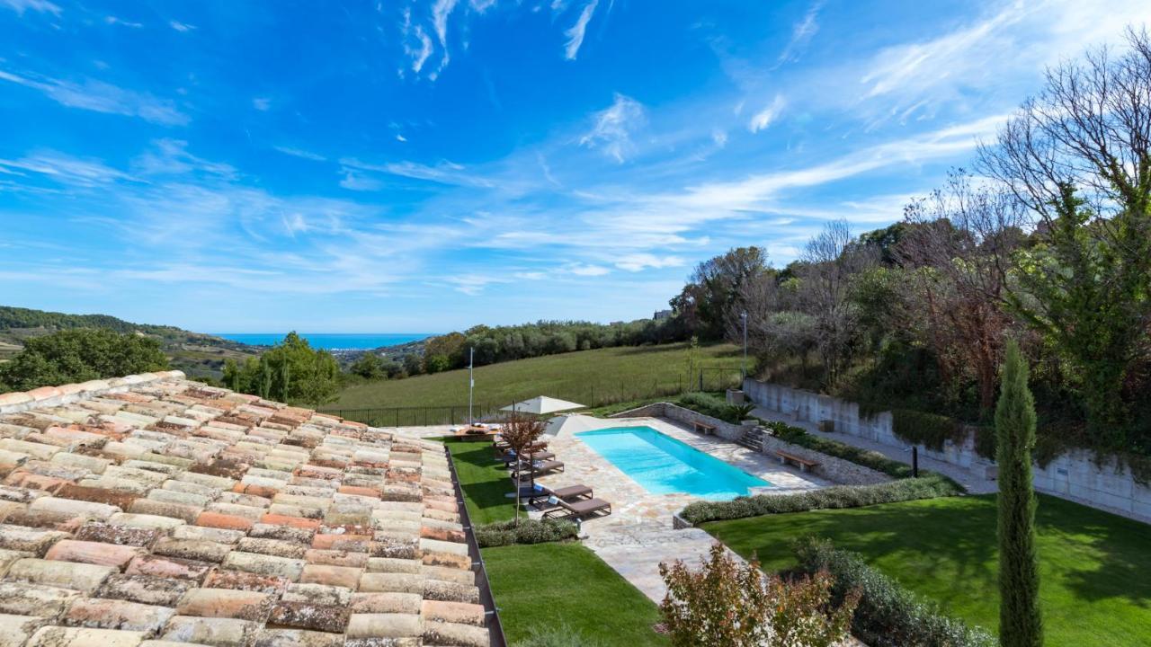 Borgo Da Monte 8, Emma Villas Monteprandone Exterior photo